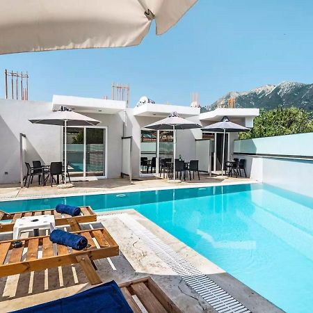 Blue Star Aparthotel Нідрі Екстер'єр фото