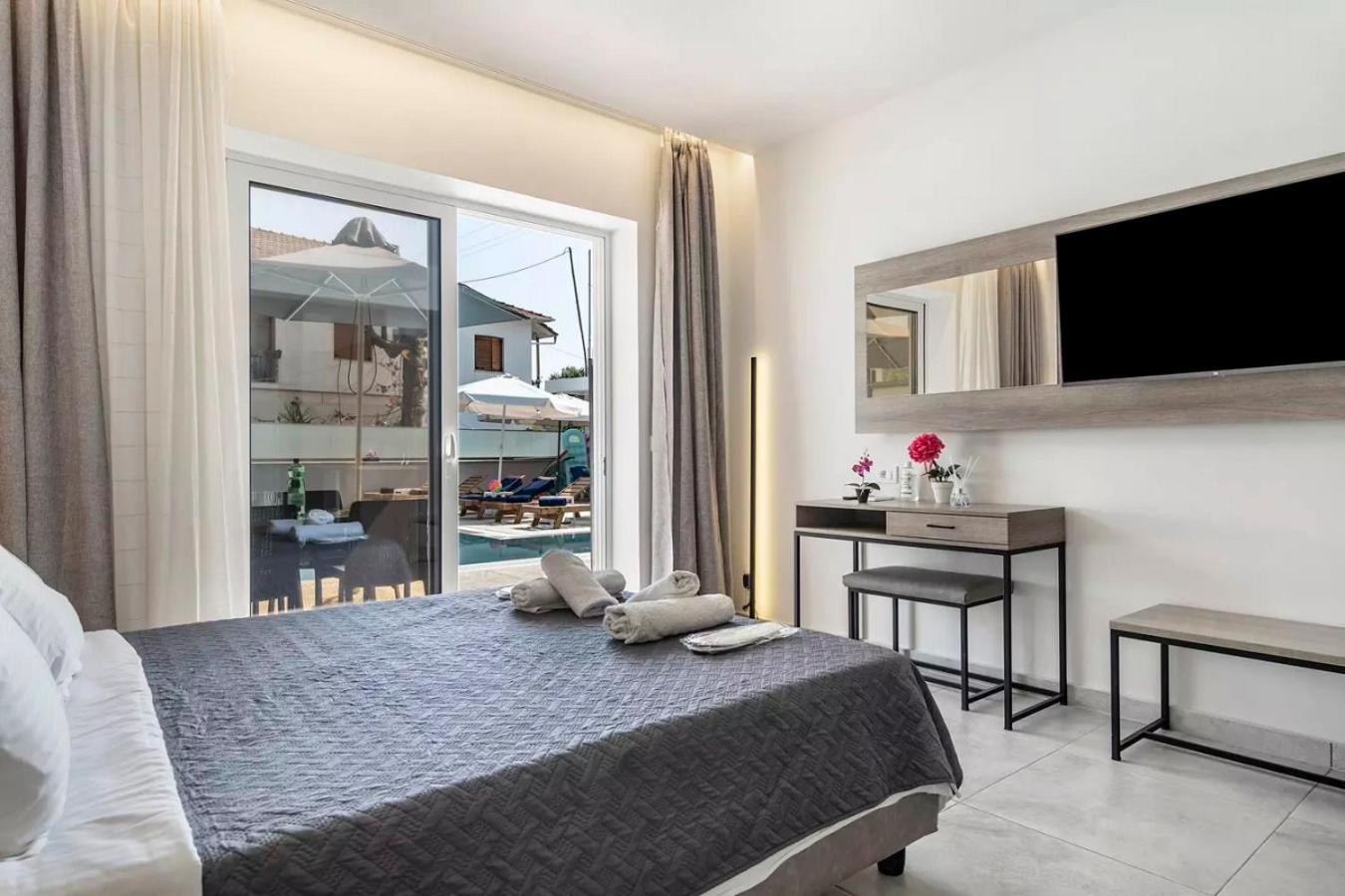 Blue Star Aparthotel Нідрі Екстер'єр фото