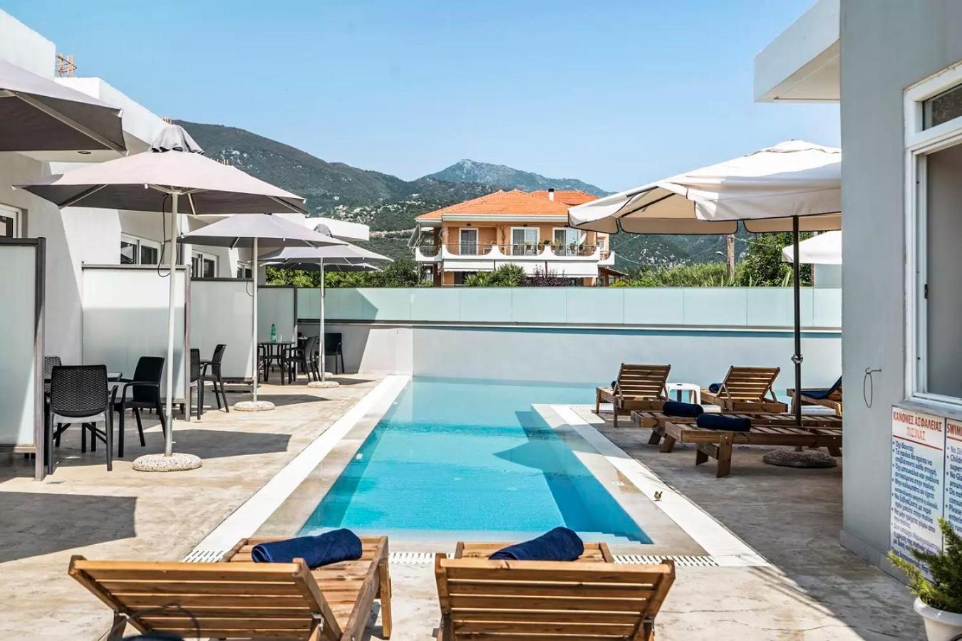 Blue Star Aparthotel Нідрі Екстер'єр фото