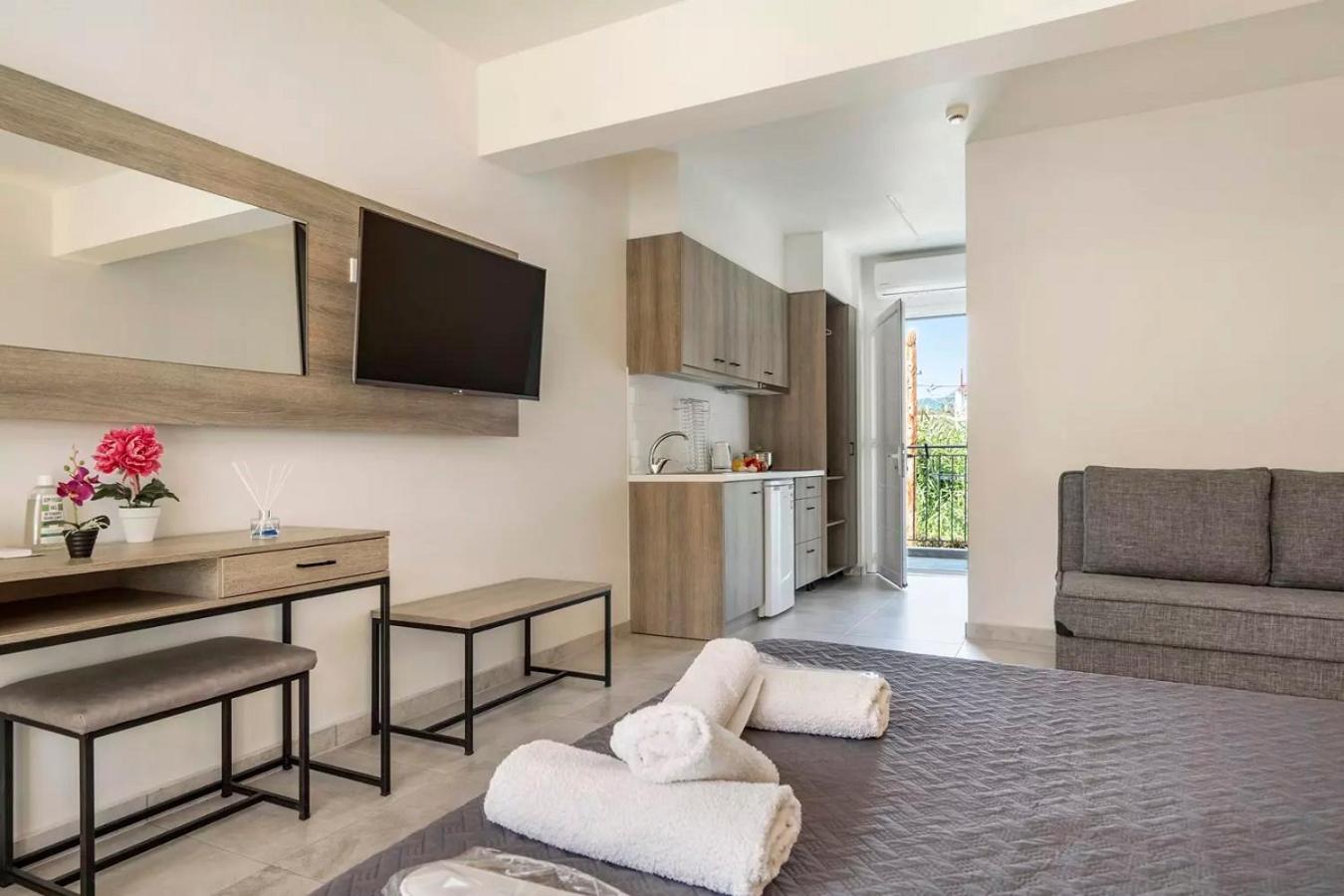 Blue Star Aparthotel Нідрі Екстер'єр фото