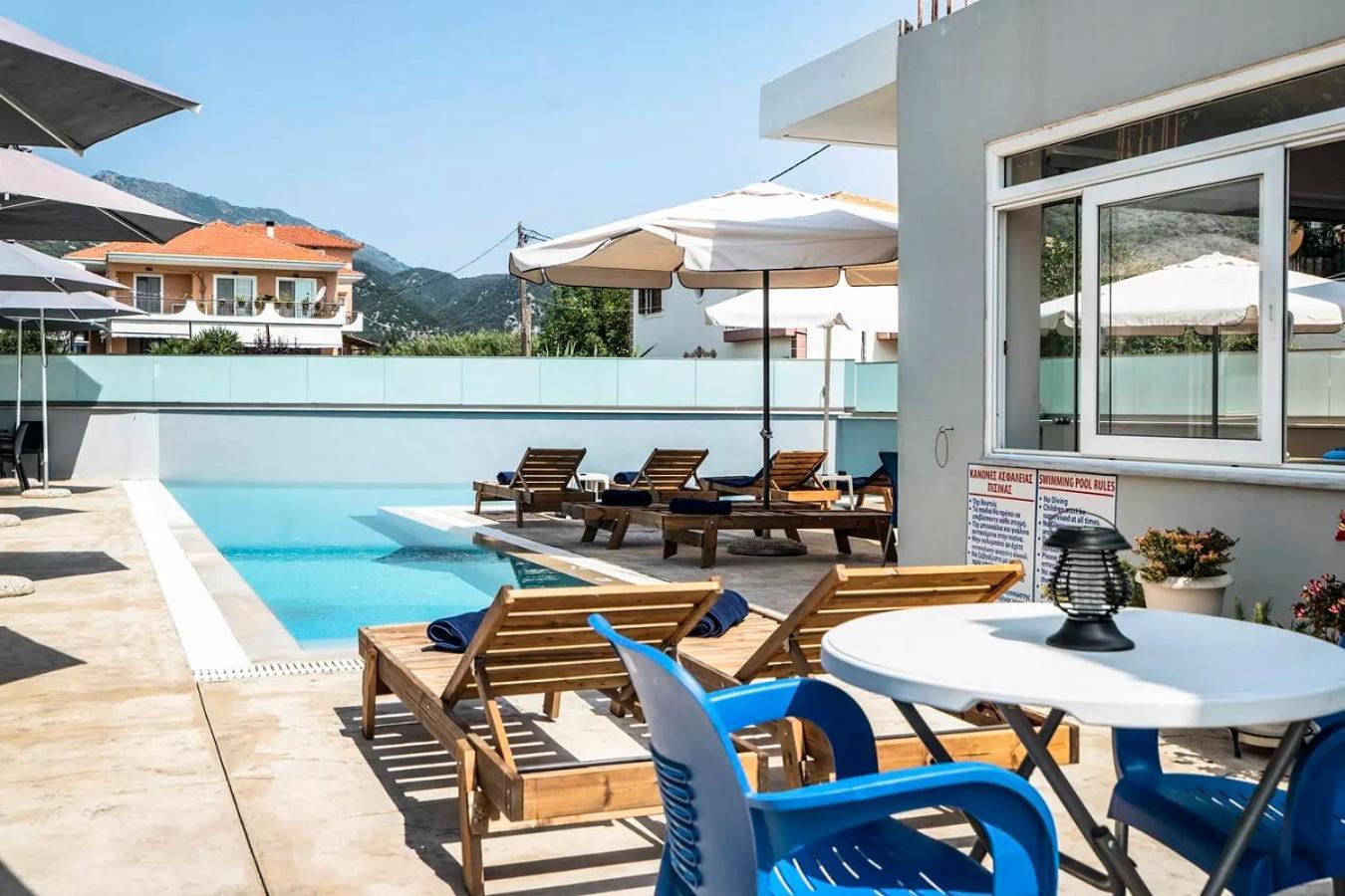 Blue Star Aparthotel Нідрі Екстер'єр фото