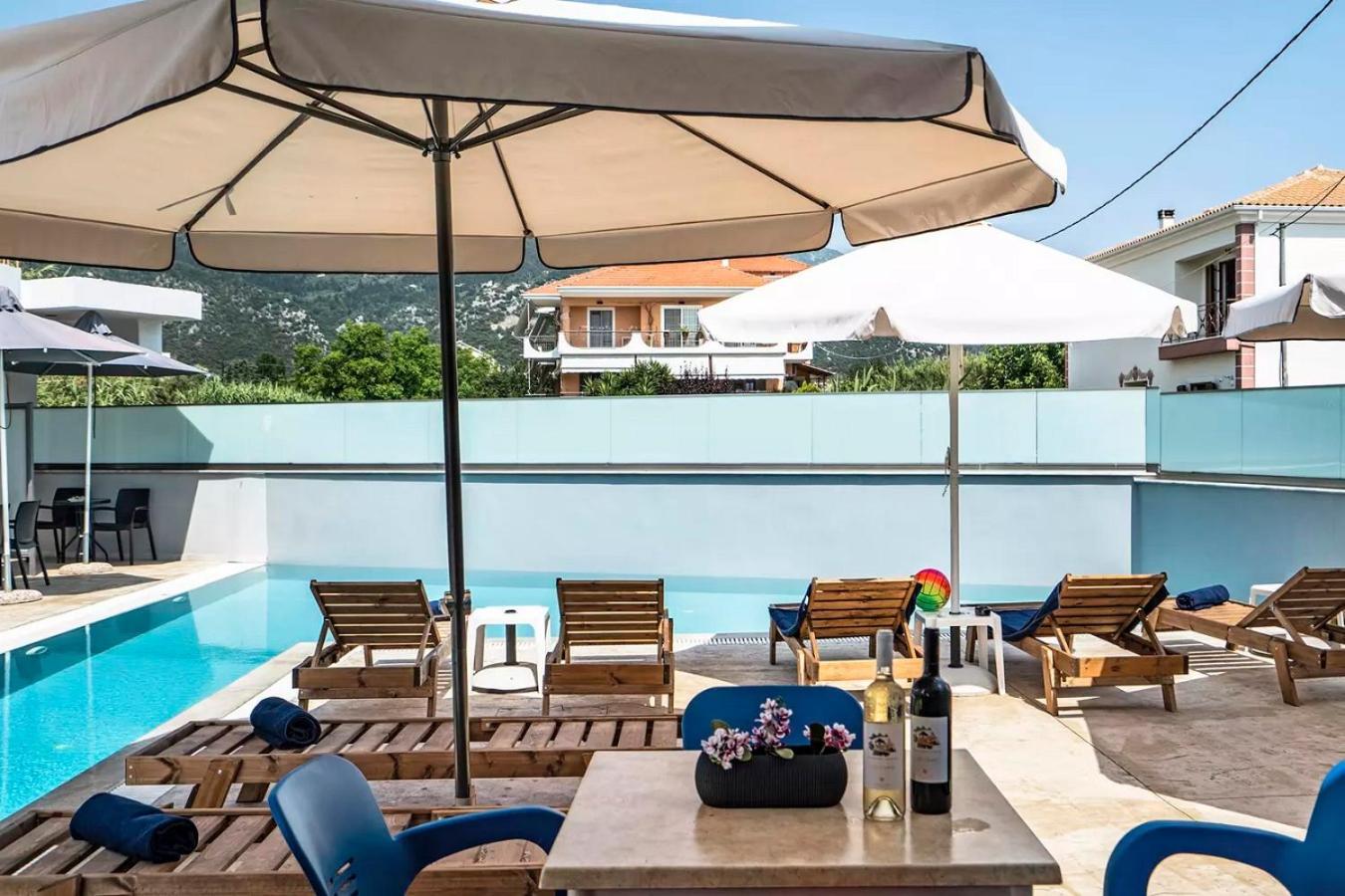 Blue Star Aparthotel Нідрі Екстер'єр фото