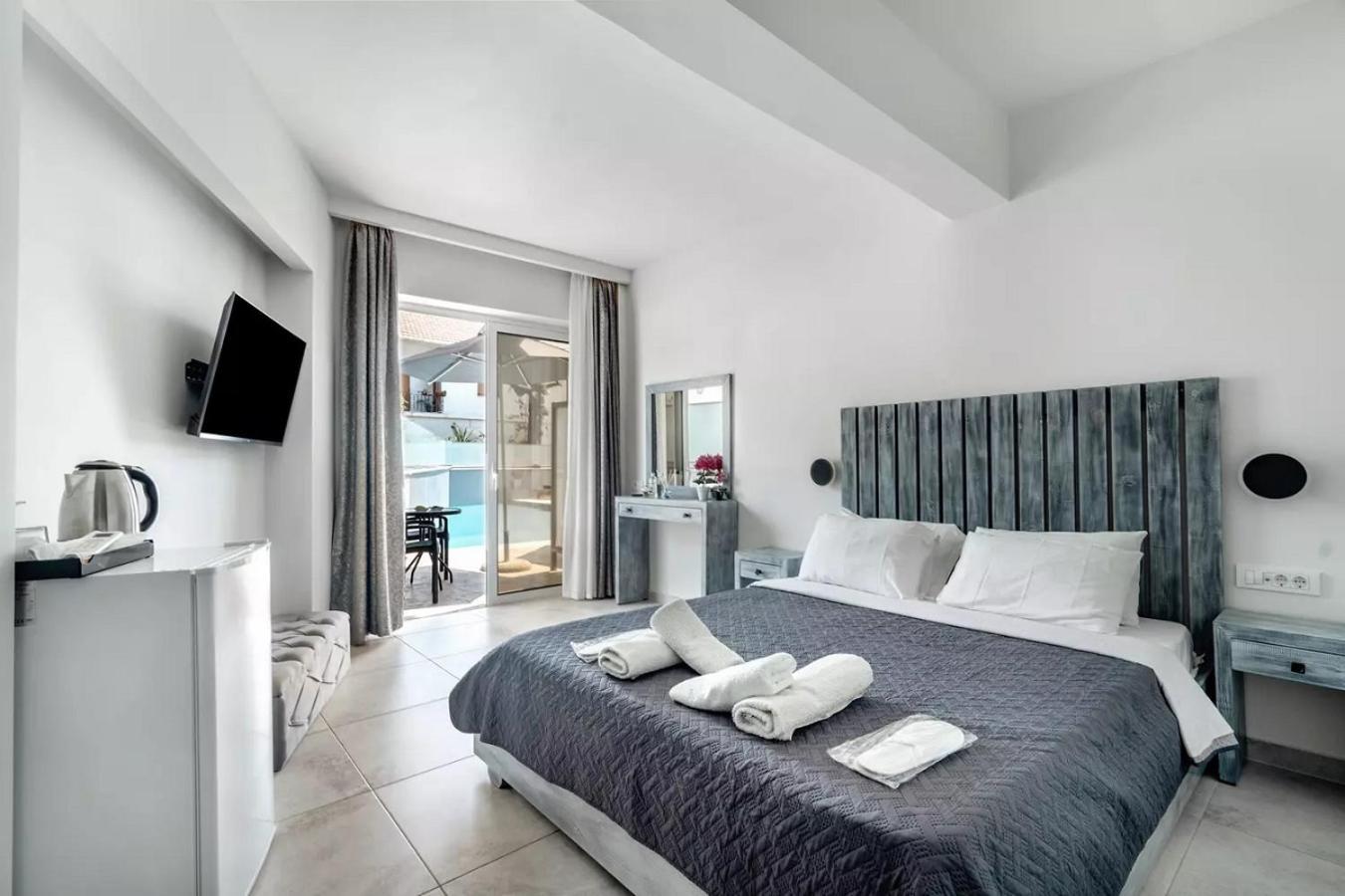 Blue Star Aparthotel Нідрі Екстер'єр фото