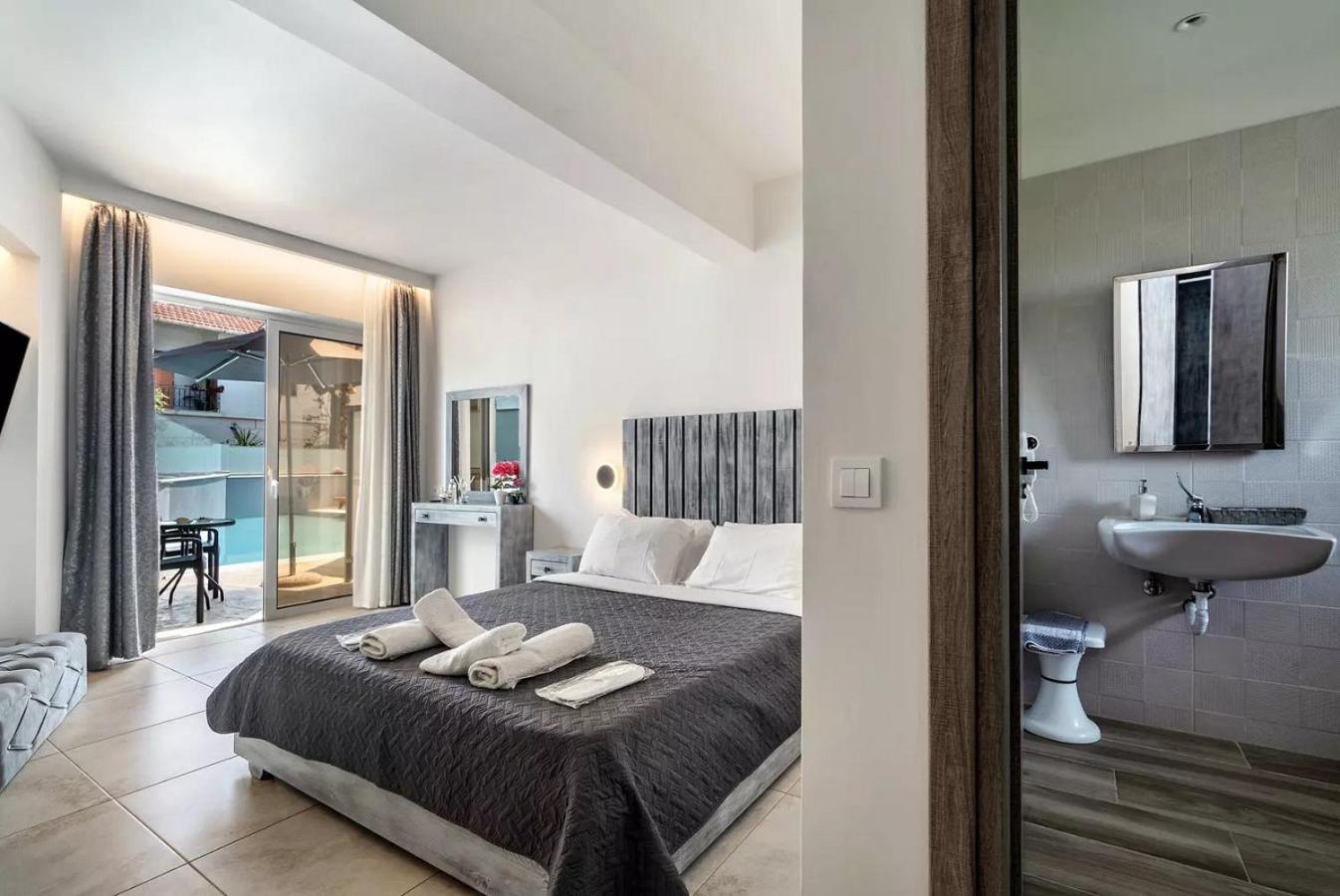 Blue Star Aparthotel Нідрі Екстер'єр фото